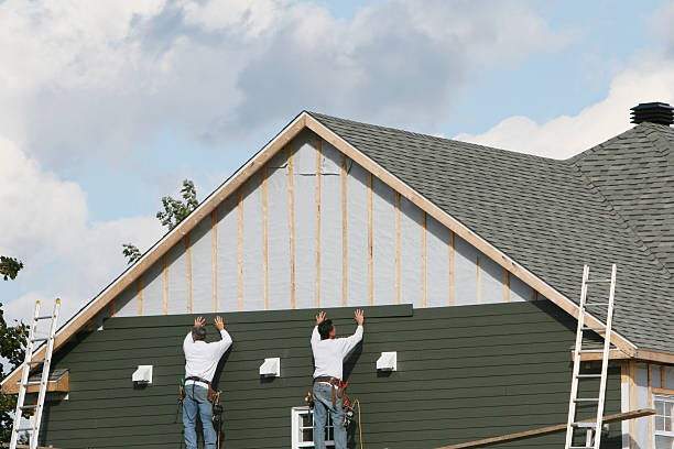 Professional Emergency Siding Repair technician working in Coram, NY